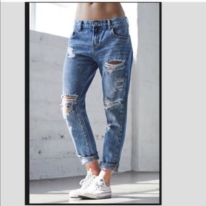 Distressed Boyfriend Jean